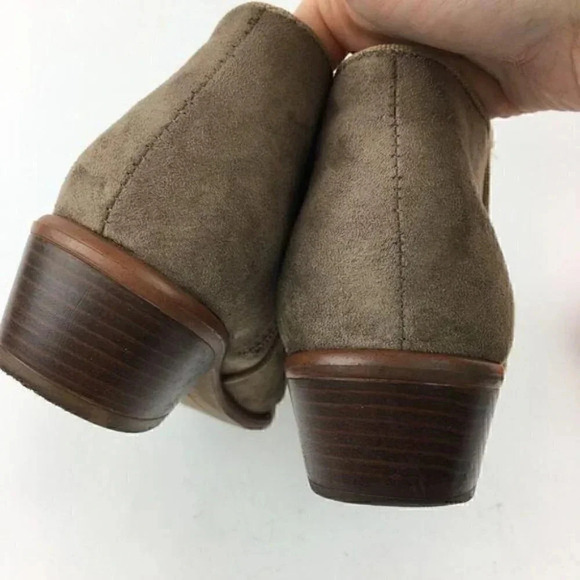 Wild Diva Ankle Boots size 6.5 Tan Western Booties - Picture 4 of 8